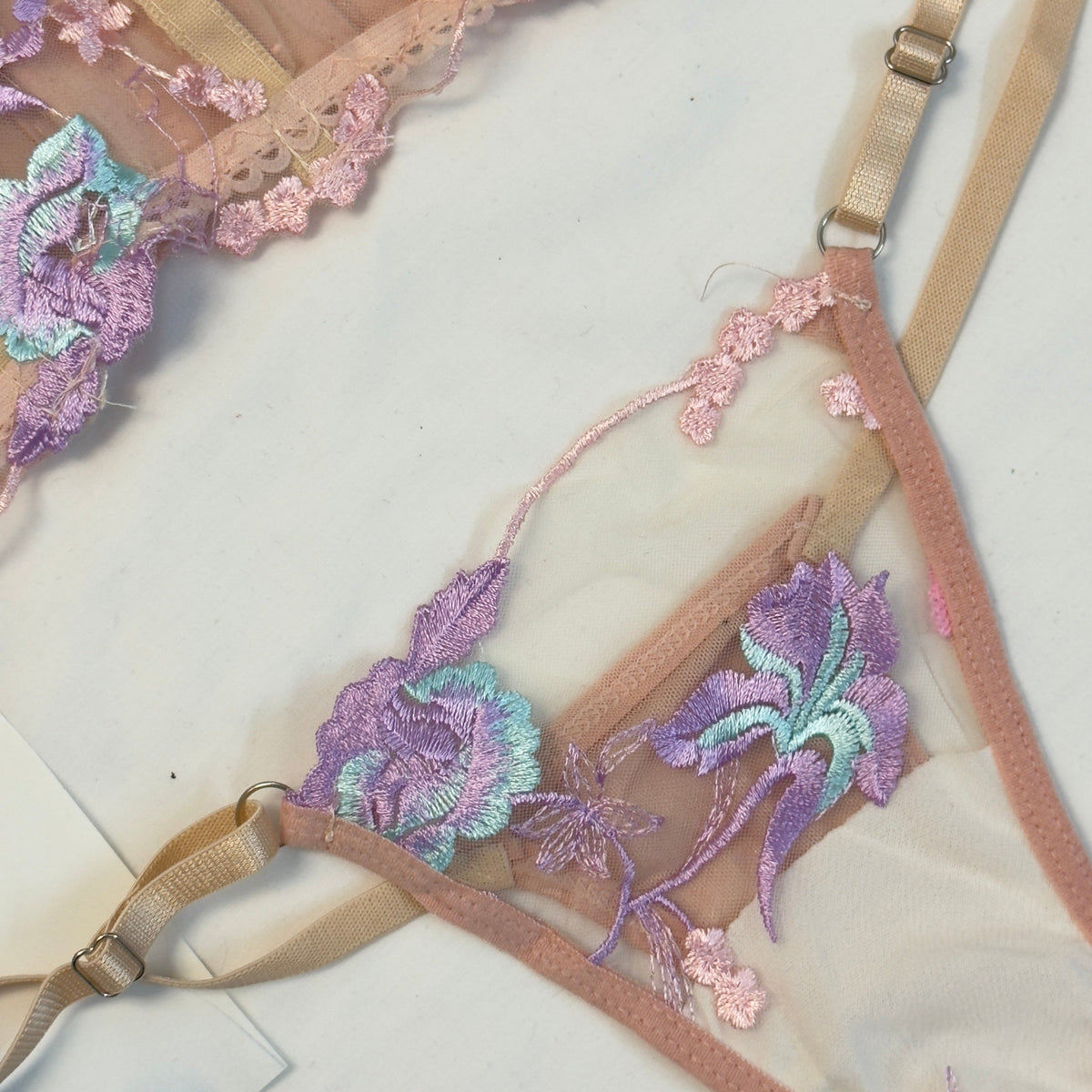 Net Embroidered Corset Set💜🦋🥯